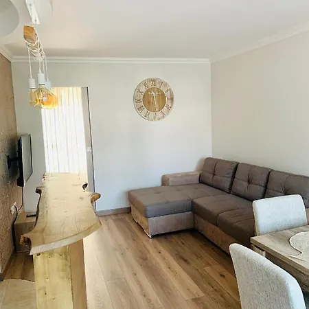 Superbe 2 Pièces à 50 M De La Promenade Des Appartement